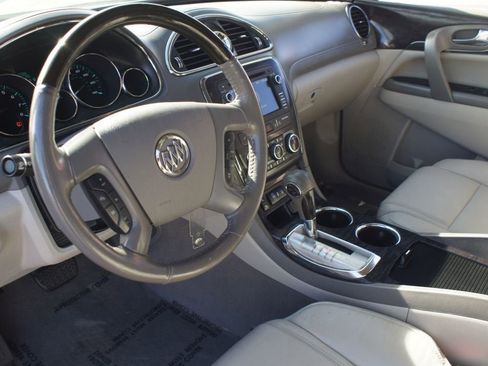 Used 2017 Buick Enclave Leather image 9