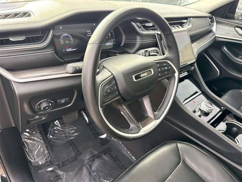 Used 2021 Jeep Grand Cherokee L Limited image 27