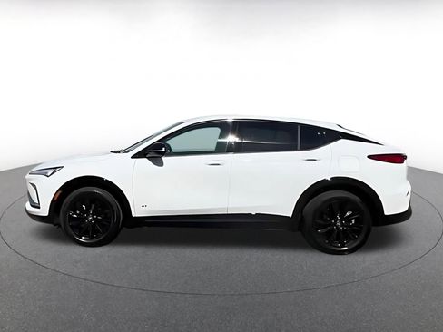 Used 2025 Buick Envista Sport Touring image 7