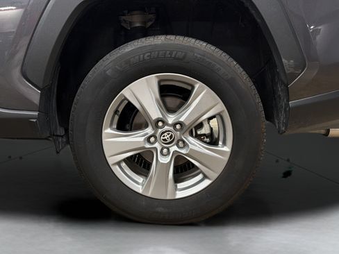 Used 2025 Toyota RAV4 XLE AWD/4WD image 27