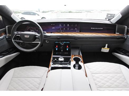 New 2026 Cadillac Escalade Platinum Sport w/ LPO, ONYX Package AWD/4WD image 9