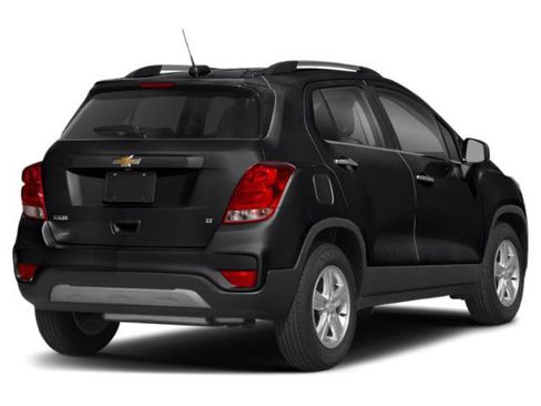 Used 2021 Chevrolet Trax LT w/ Midnight Edition FWD image 2
