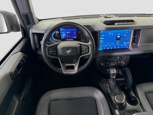 Used 2024 Ford Bronco Black Diamond AWD/4WD image 24