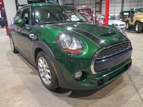 Used 2015 MINI Cooper S image 12