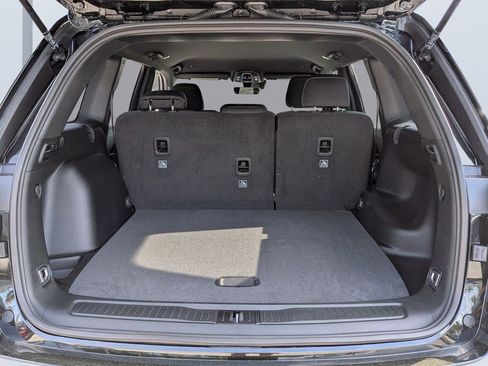 New 2026 Jeep Grand Cherokee Laredo image 12