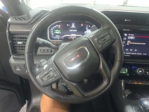 Used 2023 GMC Sierra 1500 AT4 w/ Technology Package AWD/4WD image 10