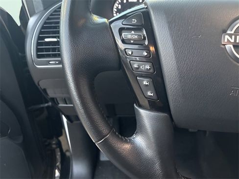 Used 2022 Nissan Armada SV image 24