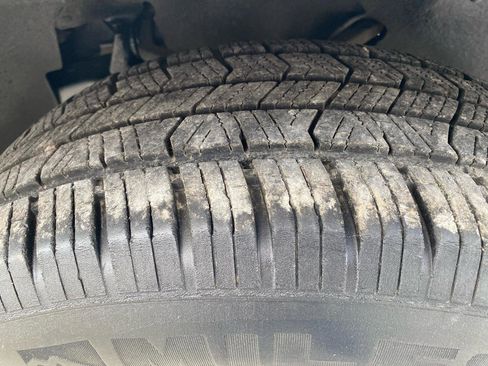 Used 2009 Ford Ranger XL AWD/4WD image 9