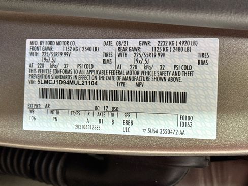 Used 2021 Lincoln Corsair AWD w/ Premium Package image 31