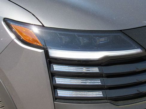 New 2026 Nissan Kicks SV w/ SV Premium Package image 9