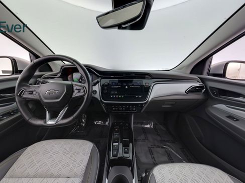 Used 2023 Chevrolet Bolt EUV Premier FWD image 25