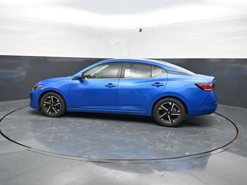 Used 2024 Nissan Sentra SV FWD image 4