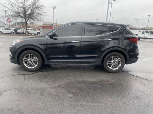 Used 2017 Hyundai Santa Fe Sport image 4