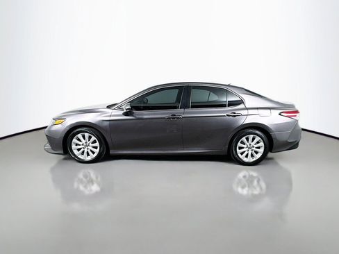 Used 2019 Toyota Camry LE FWD image 2