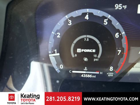 Used 2024 Toyota Tacoma TRD Sport AWD/4WD image 19