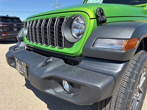 New 2025 Jeep Wrangler Sport S image 9