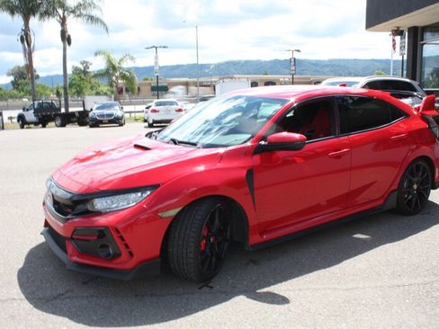 Used 2021 Honda Civic Type R image 2