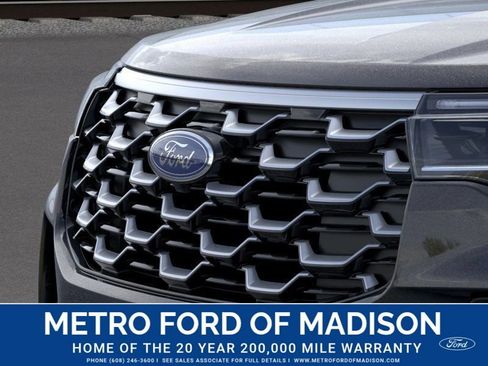 New 2026 Ford Explorer Platinum image 18