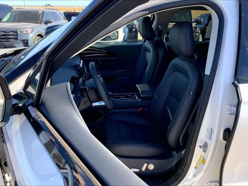 New 2026 Lincoln Nautilus Premier w/ Jet Appearance Package image 9