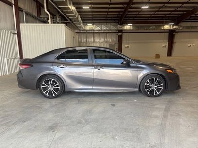 Used 2018 Toyota Camry SE