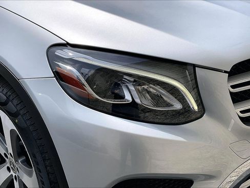 Used 2019 Mercedes-Benz GLC 300 image 25