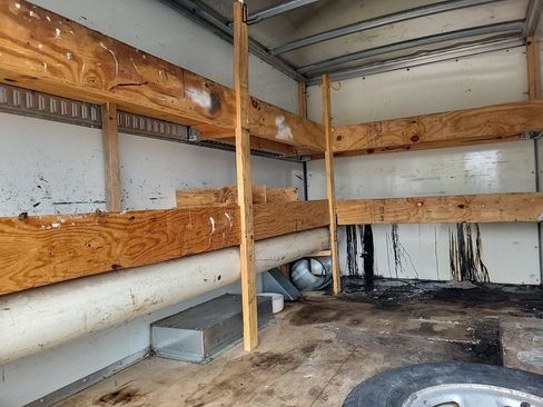Used 2023 GMC Savana 3500 w/ Power Convenience Package RWD image 9