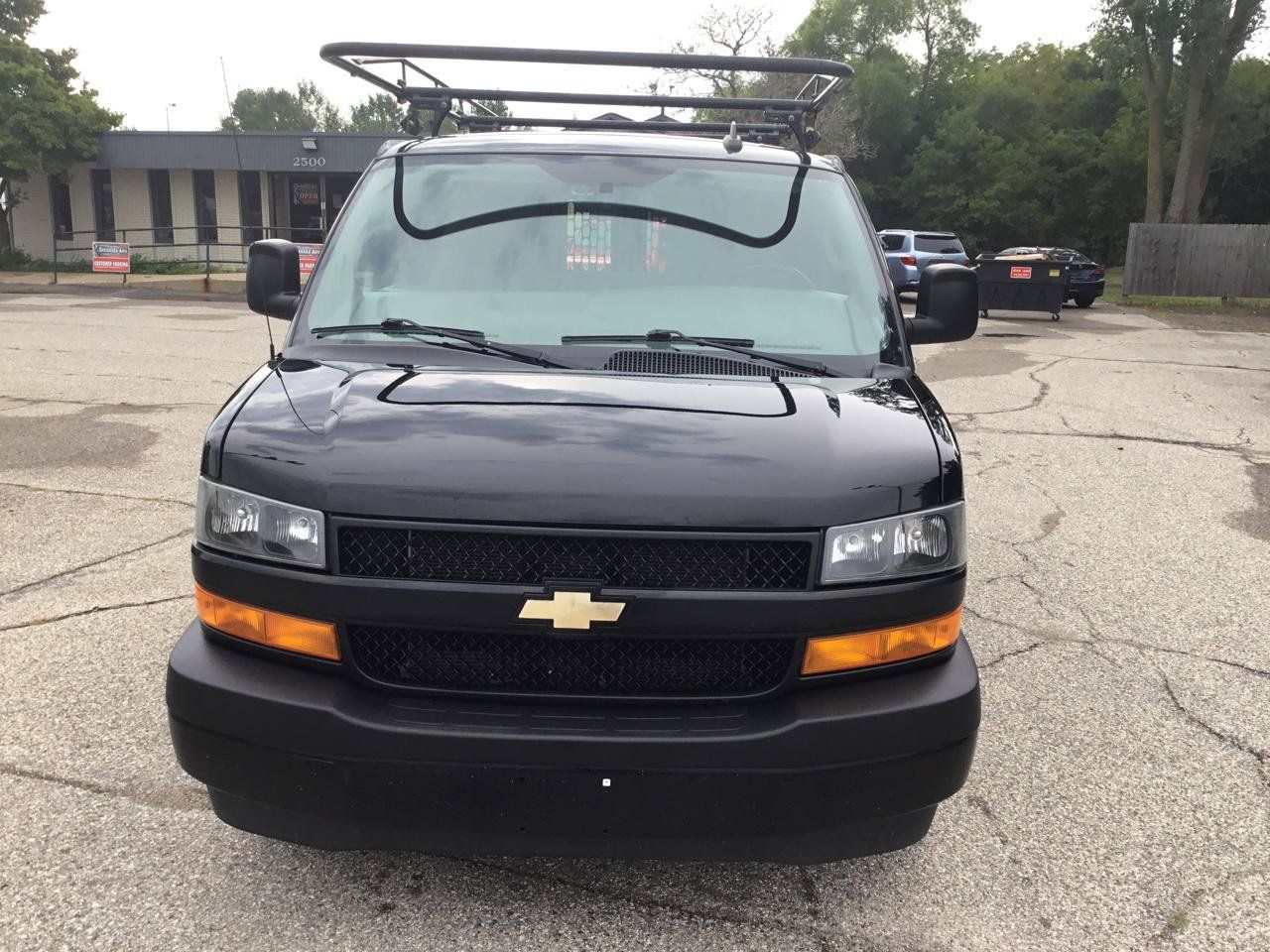 Used 2020 Chevrolet Express 2500 w/ Communications Package RWD image 2