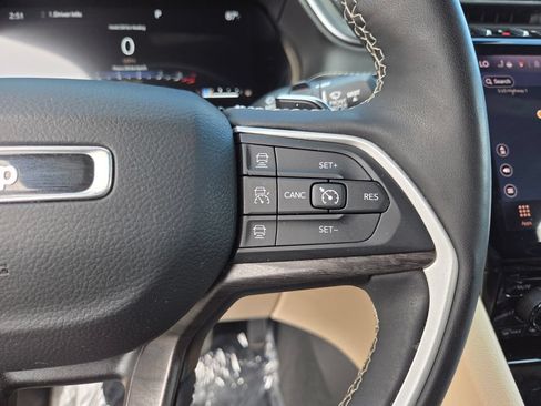 Used 2023 Jeep Grand Cherokee L Limited RWD image 37