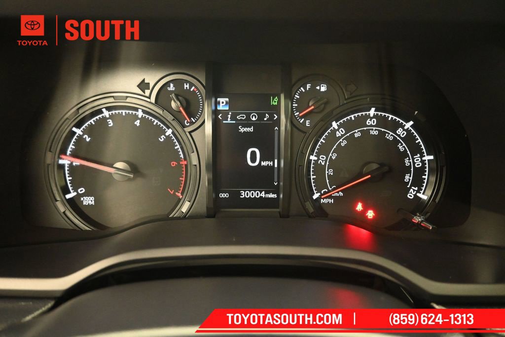 Used 2023 Toyota 4Runner SR5 Premium w/ Moonroof Package RWD image 12