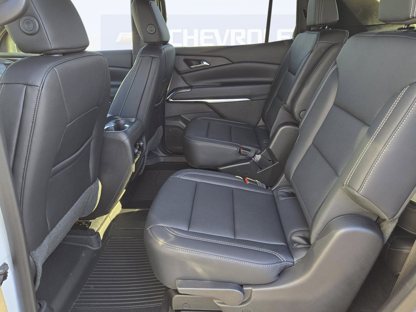 New 2027 Chevrolet Traverse LT w/ Driver Confidence Package FWD image 14