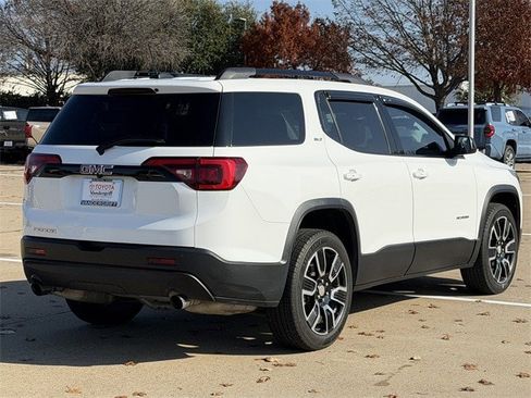 Used 2019 GMC Acadia SLT w/ Black Edition image 4
