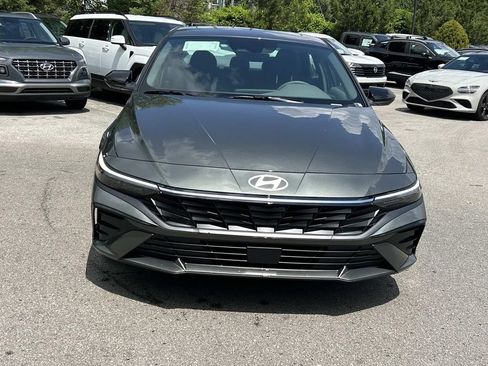 New 2026 Hyundai Elantra SEL Sport Premium FWD image 2