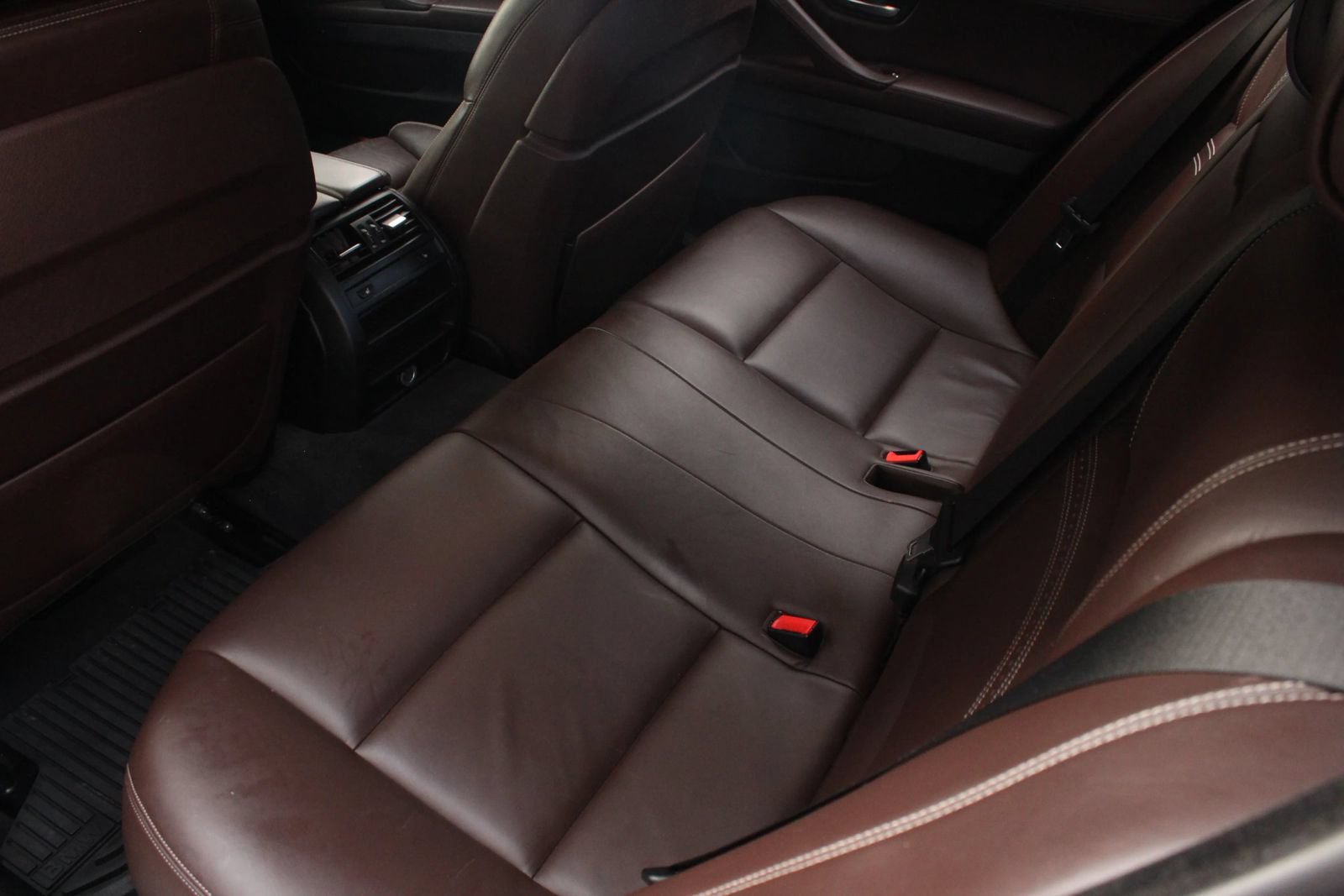 Used 2014 BMW 550i xDrive Sedan AWD/4WD image 19