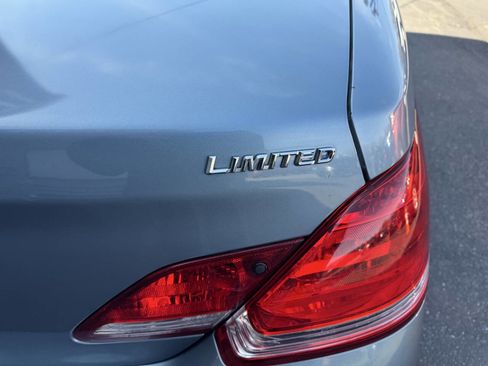 Used 2006 Toyota Avalon Limited image 8