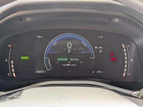 Used 2025 Toyota Camry LE FWD image 17