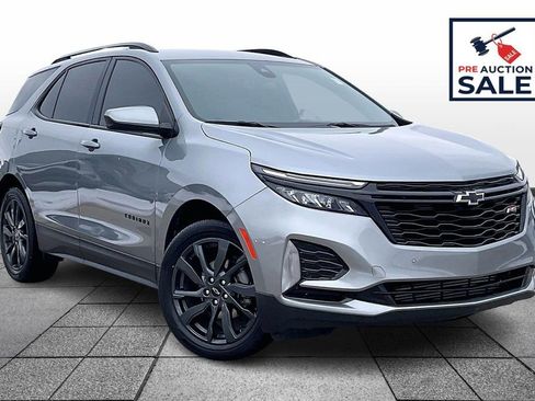 Used 2024 Chevrolet Equinox RS w/ LPO, Floor Liner Package image 2