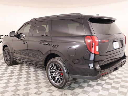 Used 2025 Ford Expedition Platinum w/ Stealth Performance Package AWD/4WD image 25