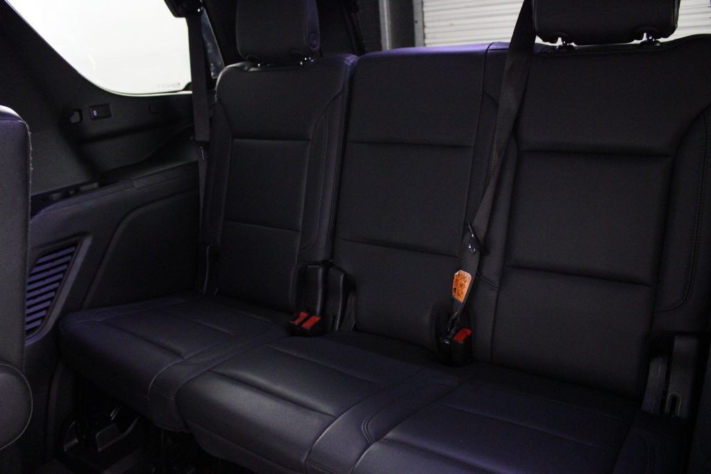 Used 2022 Chevrolet Tahoe LT w/ LT Signature Plus Package RWD image 22