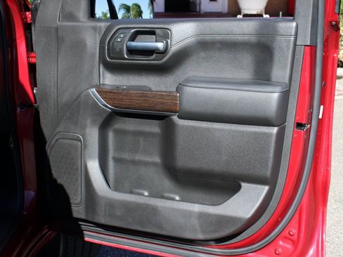 Used 2020 GMC Sierra 1500 Elevation image 37