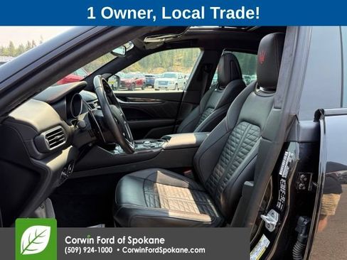 Used 2019 Maserati Levante Trofeo AWD/4WD image 2