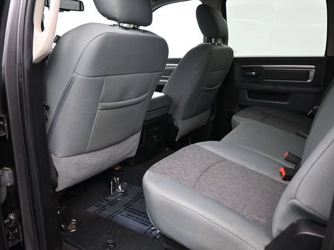 Used 2018 RAM 1500 Big Horn AWD/4WD image 28