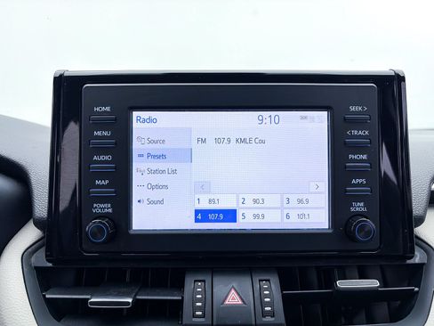 Used 2019 Toyota RAV4 XLE Premium w/ Carpet Mat Package FWD image 22