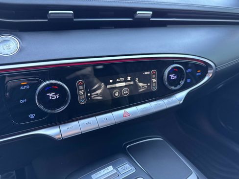 Used 2023 Genesis GV70 3.5T Sport w/ Sport Prestige Package image 28