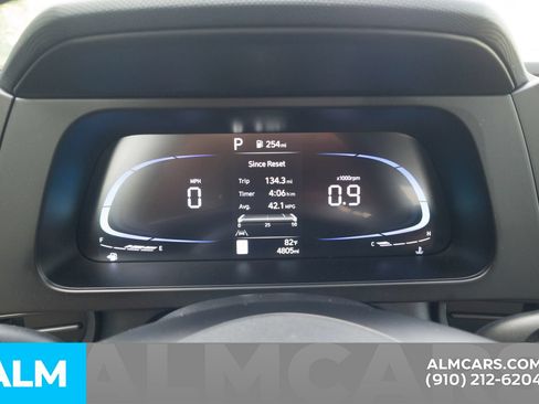 Used 2025 Hyundai Elantra Sport FWD image 15