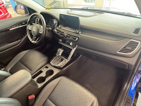 Used 2021 Kia Seltos SX w/ SX Sunroof Package AWD/4WD image 36