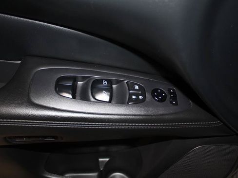 Used 2013 Nissan Pathfinder SL w/ SL Premium Pkg AWD/4WD image 24