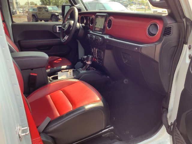Used 2023 Jeep Wrangler Unlimited Rubicon 4xe AWD/4WD image 38
