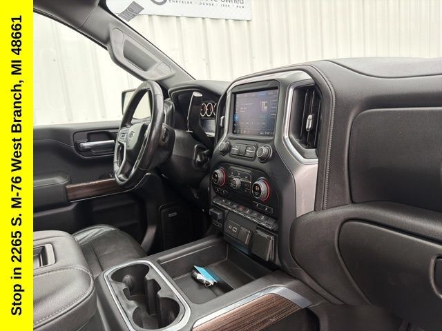 Used 2020 Chevrolet Silverado 1500 LT Trail Boss AWD/4WD image 37