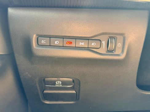 Used 2024 Jeep Wagoneer Launch Edition AWD/4WD image 24