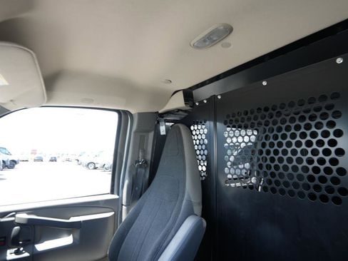 Used 2021 GMC Savana 2500 w/ Driver Convenience Package RWD image 15